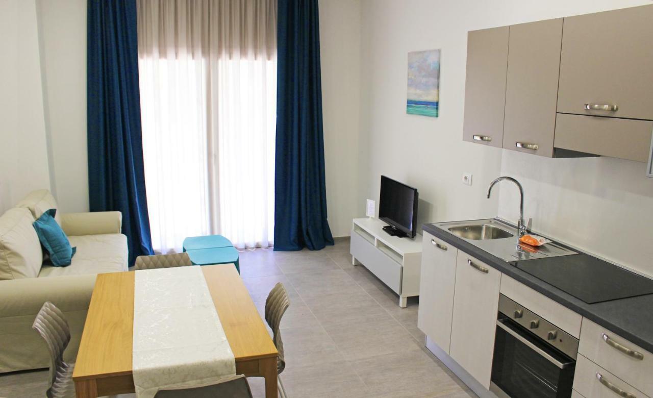 Rivabella Suite Apartments Rimini Buitenkant foto