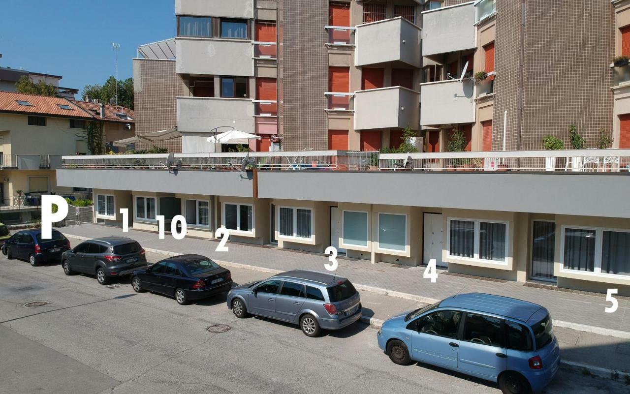 Rivabella Suite Apartments Rimini Buitenkant foto